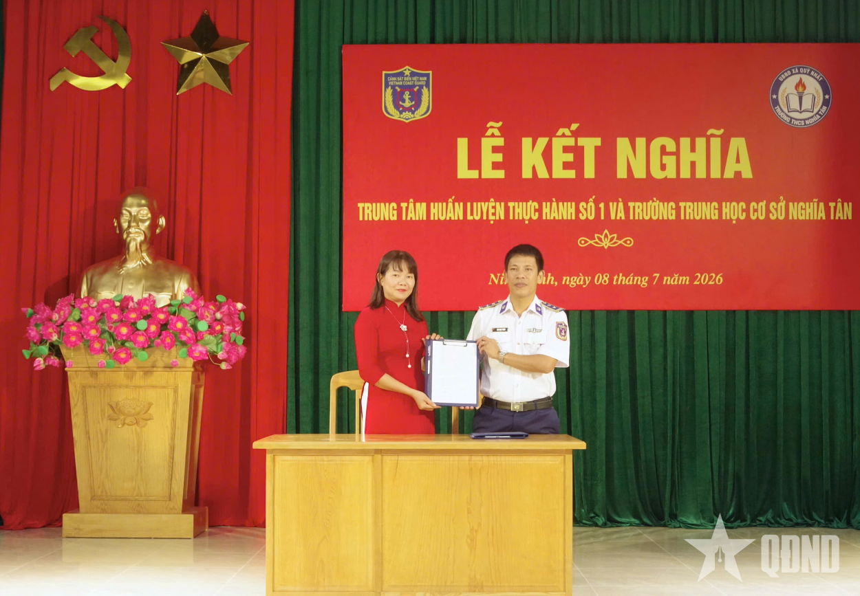 Đẩy mạnh giáo dục truyền thống lực lượng Cảnh sát biển cho thế hệ trẻ